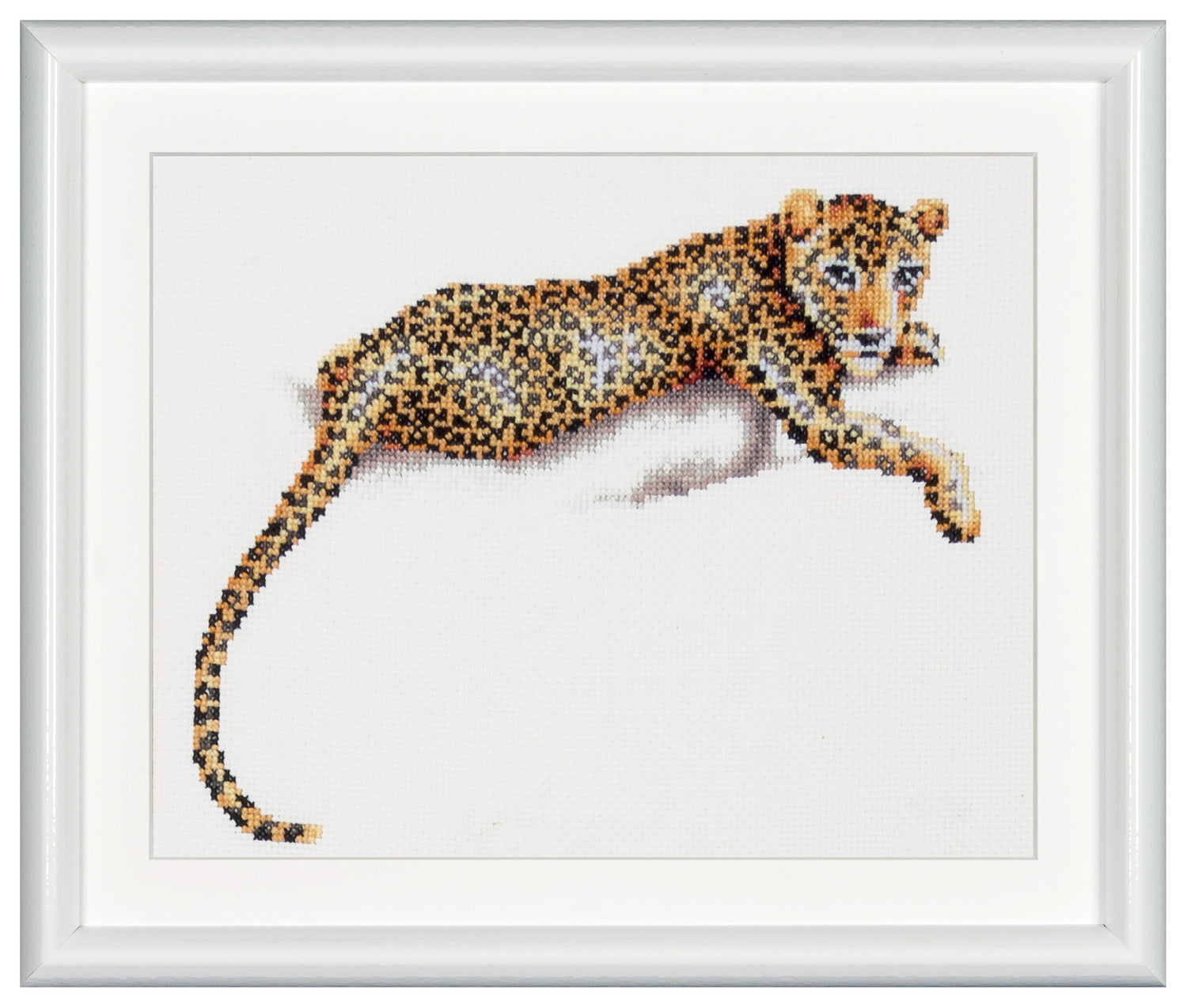 If you are fascinated with the wildlife and want to step up your embroidery skills, pick this leopard cross-stitch kit. An intricate design capturing the fur details of the baby leopard with it's innocent facial expression, adorable. DSB cross stitch kits have easy to follow design charts and contain all items needed to facilitate embroidery without hassle. To cater to both beginners as well as advanced stitching artists.